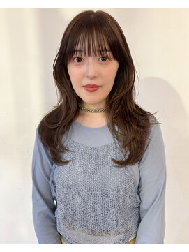 イーズ(e's) 韓国風レイヤーカット/透明感カラー