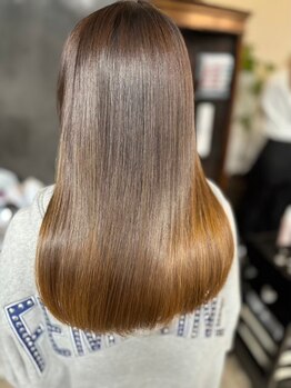 ブラッシングだけでツヤツヤの天使の輪が光る美髪を叶えてくれる◎髪のうねりや、クセを解決し美髪実感へ♪