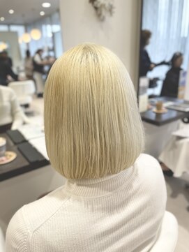 アメイジングヘアー 美沢店(AMAZING HAIR) ハイトーン×ホワイトブロンド◎外国人風透明感ボブ