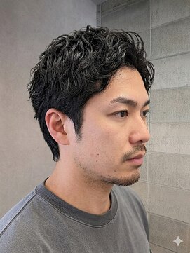 ワンワンオー バーバーショップ コンチネンタル(@110 BARBER SHOP continental) アップバング