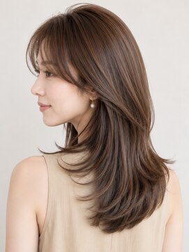 サーカス バイ ビュートリアム 青山(CIRCUS by BEAUTRIUM) レイヤー ロング ミディアム ふんわり 上品 大人 レイヤーカット