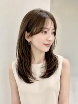ヌフ(neuf) 大人可愛い艶アッシュブラウン×顔周りレイヤー
