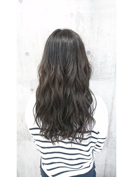 ブラスカ(brasca) アディクシーでつくるアッシュグレー