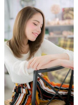 ミック ヘアアンドビューティー 大山店(miq Hair&Beauty) さらツヤグレーベージュ★小顔ストレートレイヤーc1
