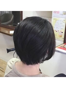 エム クゥール m.coeur ナチュラルショート