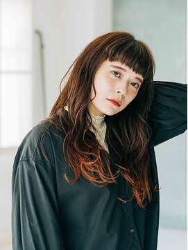 イコール バイ プロデュース 町田駅前店(equal by Produce) グラデーションロングヘア