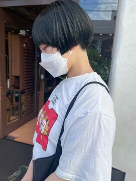 マッシュ アドベ 八戸ノ里(MASHU ADOBE) 刈り上げボブ