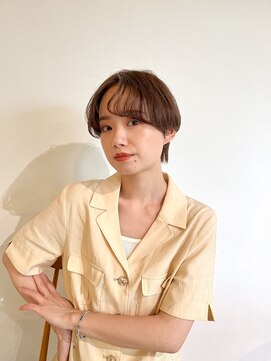 メモリーズ 銀座(Memories) ベージュカラーとハンサムショート