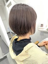 ミイク(miik.)&nbsp;大人軽やかショートボブ×ダブルカラーラベンダーモカベージュ