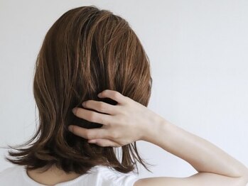 ヒュッゲリ(Hyggelig)の写真/【神戸/垂水】ダメージレスにこだわった薬剤を使用◎あなたの髪の状態を見極め、最適なカラーをご提案♪