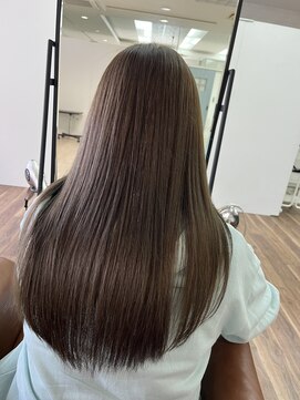 クティエ(Cuthie) 透明感カラー/小牧市/艶髪/ロング