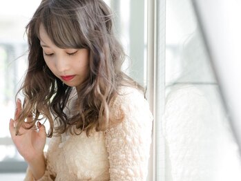 ドゥジエム マエル(2e Maelle)の写真/綺麗なだけじゃない☆うるおいたっぷりの髪でまとまりやすく♪思わず触りたくなる髪へ★