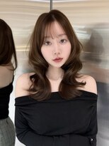 ルームバイシー 新宿(Loom. by Sea)&nbsp;似合わせカット×ダークアッシュ[ミディアムレイヤーカット新宿]