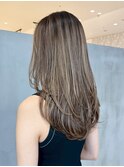 ロングオリーブベージュ美髪韓国ヘア顔周りレイヤー_ba555432