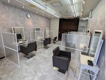 エルベ けやき台店(elve)の雰囲気（グレーを基調とした大人おしゃれな落ち着いた空間）