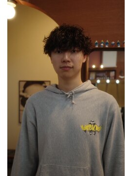 エディ(Edy) 波巻きスパイラルパーマケアパーママッシュウルフ眉毛カット岡山