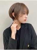 丸みショートボブ/レイヤー/20代30代40代50代/顔周りカット