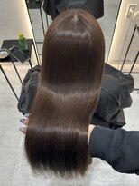 ジーナ 吉塚(Zina)&nbsp;艶ストレート モカブラウン【福田れん】吉塚美容室 髪質改善