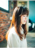 ふんわりバングのナチュラルストレート