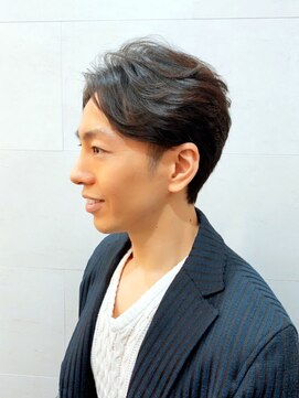 グレイスフル バーバープラチナム 六本木店(Graceful Barber platinum) 毛束流れ感爽やかビジネススタイルツーブロック<理容室>