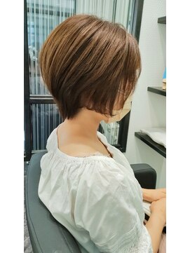 サロンドフィール 永山店(Salon de feel) 【salon de feel】 ショートボブ　ミルクティーベージュ