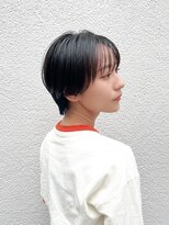 抜け感のある☆黒髪耳掛けショート◎