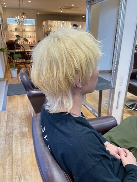 ルッツ(Lutz. hair design) 2/22 blonde × Wolf cut