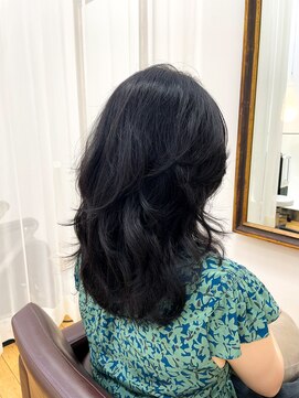アッカ(acca) 黒髪にパーマ