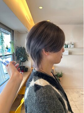 ビアンコカーロ 用賀店(Bianco caro) シルバーグレージュ×ウルフカット/20代30代40代