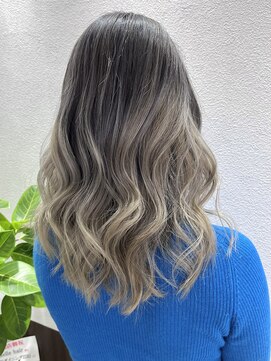 ベルヘアーデザイン 堺東(Belle hair Design) バレイヤージュ/外国人風/レイヤーカット/堺東/ケアブリーチ