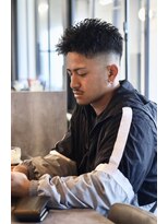 バタクラン(BATACLAN)&nbsp;パーマ/フェード/メンズ/カット/シェービング/眉毛/バーバー