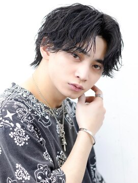 アーリー(Ali'i) ソフトツイストパーマセンターパートウルフ韓国マッシュ