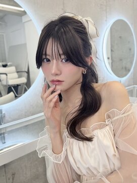 フォンズ(FONS) 透明感グレージュカラー/顔周りカット/ハーフアップ/表参道