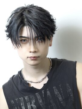 シースルーフェザーショート