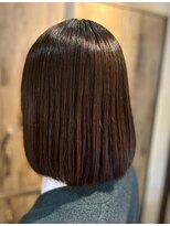 ナフィ バイ エイム 町田店(Nafie by eim)&nbsp;切りっぱなしボブ/ストレートボブ/大人上品ボブ/暗めブラウン/冬