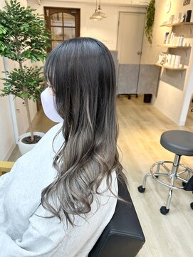 アーサス バイ ヘッドライト 本八幡店(ursus by HEADLIGHT) エアータッチグラデーション