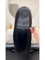 グレロ(G’RELO) 【本気の髪質改善】思わず触れたくなる、鏡のような極上の艶髪