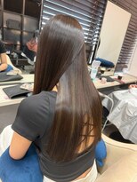 シシ 新宿(She 2.) 髪質改善/髪質改善ストレート/美髪矯正/縮毛矯正/天使の輪/美髪