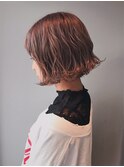 ピンクベージュ