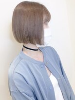 アマンドール(Aman D'or)&nbsp;洗練されたシャープボブ×ラベンダーベージュ