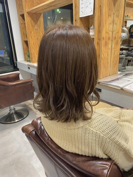 アドラーブル はなみずき店(adorable) 20代30代大人ショートボブｘ小顔ウルフカット丸みミディ