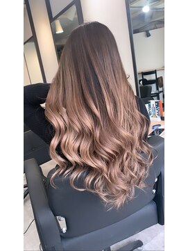 ラフ 難波店(LAFF) #黒髪#ボブルフ#ネビージュ#小顔#ワンレン