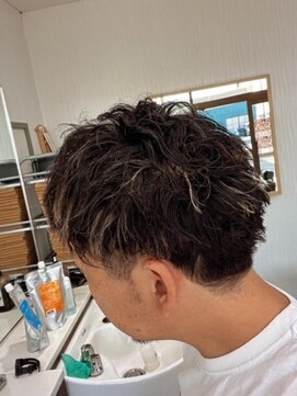 バーバーカットビー(Barber cut.B) ツイスト＆ホワイトメッシュツーブロック