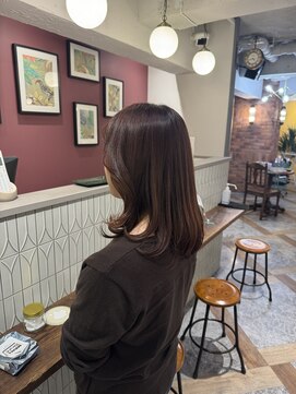 ムーン(moon) 12月#黒髪カタログ#グレーベージュ#レイヤーロング#アッシュカラ