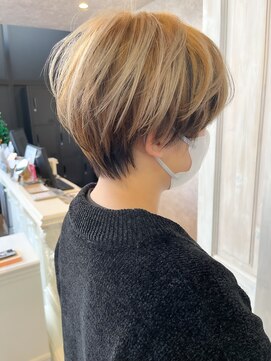 キャアリー(Caary) 福山人気ハイトーンコントラスト3Dカラーハンサムショート20代