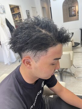 ステアー バイ ボス(Stair by boss) スパイキーショートツイスト