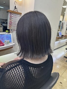 ブルースカイ 二俣川ドンキホーテ店(Blue-Sky) 大人可愛いくすみカラーアッシュグレーベージュハイライト