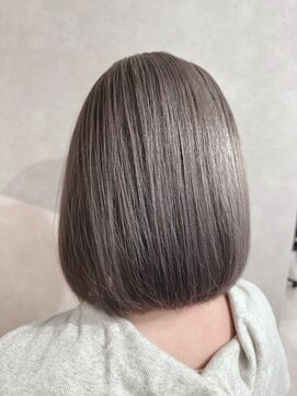 アルレン(Allen) グレージュボブ【宇都宮/白髪ぼかし/ブリーチ/カット】