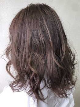 ライブトレア(LIVE TOREA)の写真/髪のお悩みに寄り添い解決へと導く。丁寧なカウンセリングと高い技術で理想のスタイルを叶えます＊