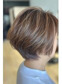 白髪ぼかし ショートボブ